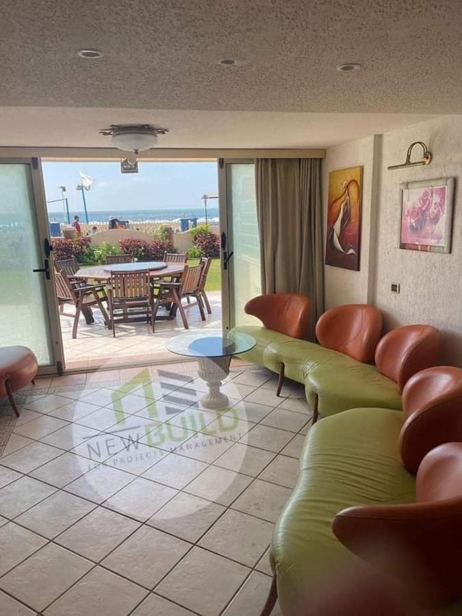 شاليه للايجار في المعموره الشاطئ الاسكندريه مصر للتواصل 01272849001 Apartment