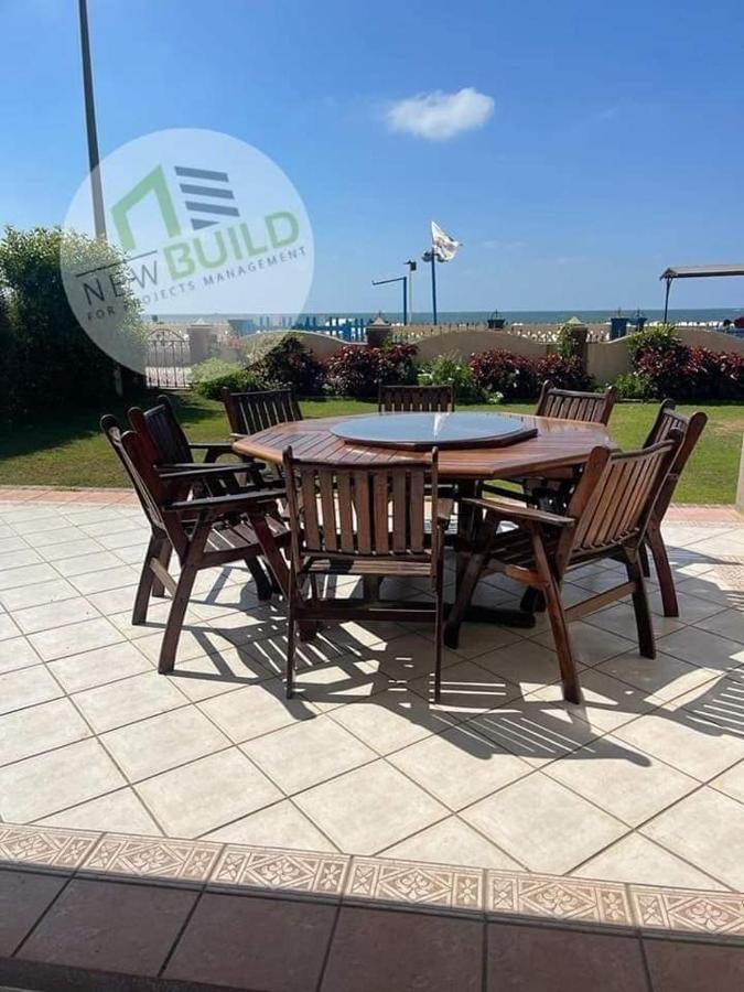 شاليه للايجار في المعموره الشاطئ الاسكندريه مصر للتواصل 01272849001 Apartment *